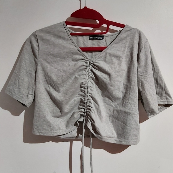 Shein gray tee - Picture 3 of 4
